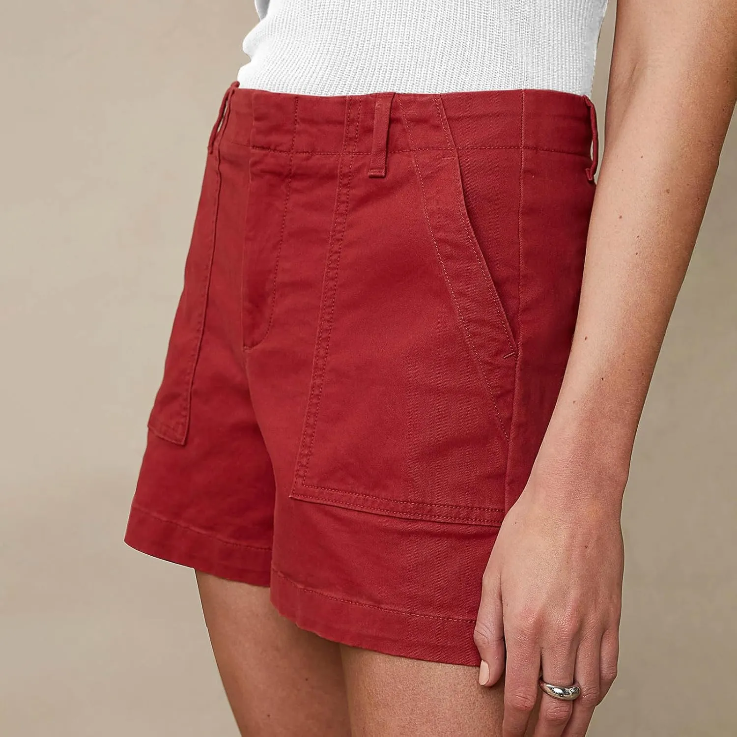 eoeioa Womens Stretch Twill Shorts Regular Fit Hiking Short Pants Summer Solid Casual Athletic Chino Bermuda Shorts w/Pockets