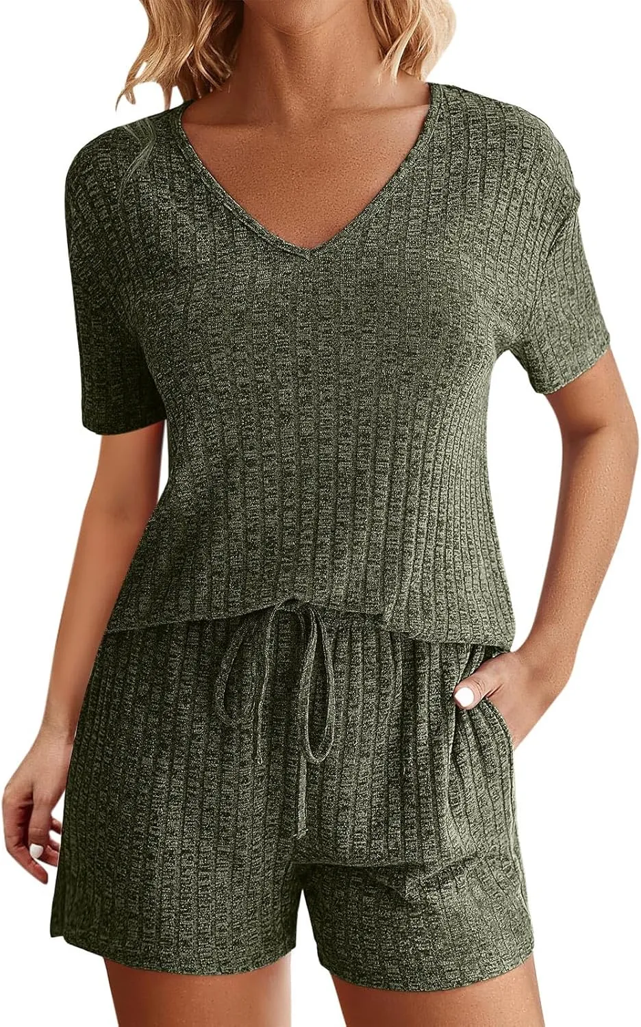 Ribbed Knit Lounge Sets for Women Summer 2 Piece Outfits Short Sleeve Top and Shorts Pajama Set Sweatsuit With Pocket