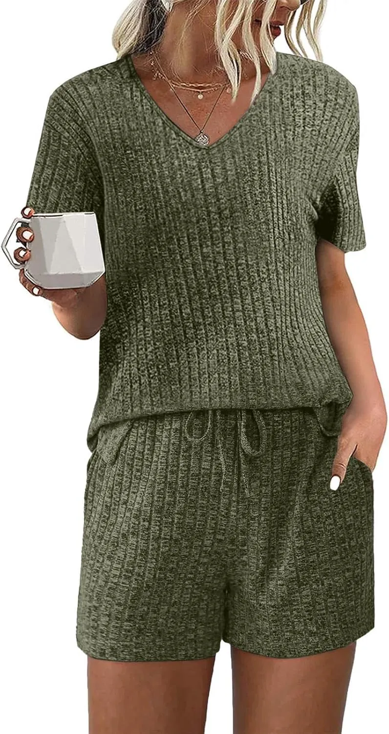 Ribbed Knit Lounge Sets for Women Summer 2 Piece Outfits Short Sleeve Top and Shorts Pajama Set Sweatsuit With Pocket
