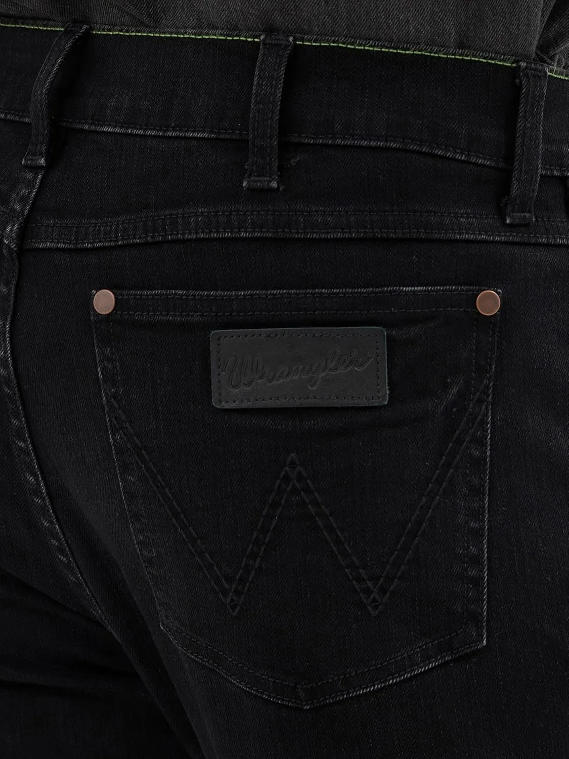 Wrangler Men's Retro Slim Fit Straight Leg Jeans